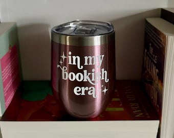 En mi era literaria, vaso de vino