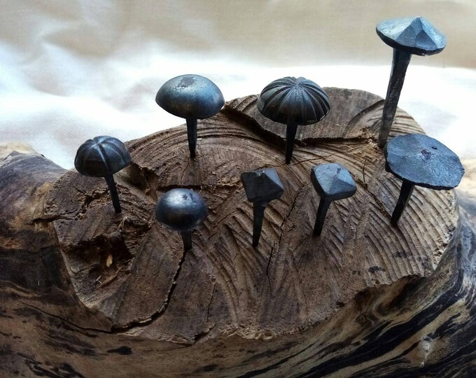 Fabricant de chaussures et accessoires médiévale von REMPARTS