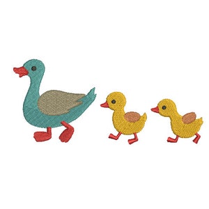 7 Sizes-Duck and Ducklings--Machine Embroidery Design--Instant download