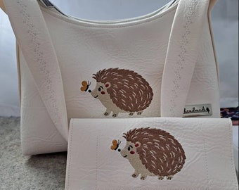 5 Sizes--Hedgehog--Machine Embroidery Design--Instant download