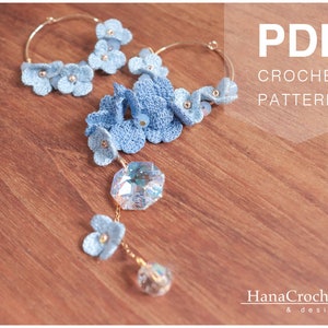 PDF crochet tutorial blue flower dangle earrings - how to make micro crochet jewelry - PDF and video tutorial to make miniature crochet