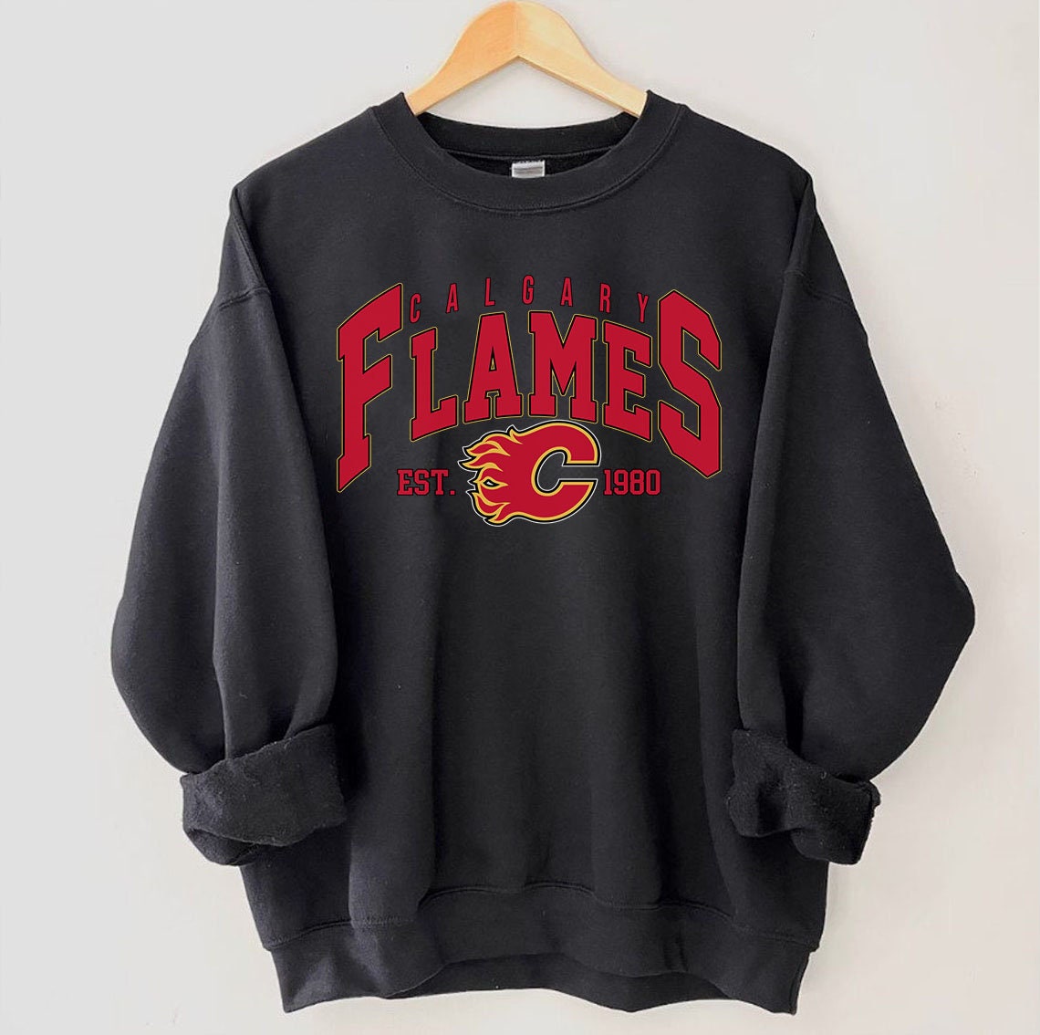 Antigua Calgary Flames Women's Black Flier Bunker Crew Sweatshirt, Black, 86% Cotton / 11% Polyester / 3% SPANDEX, Size XL, Rally House