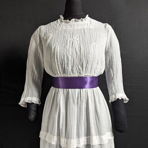 Edwardian Antique Fashion 1900s / 1910s Girls Summer Dress