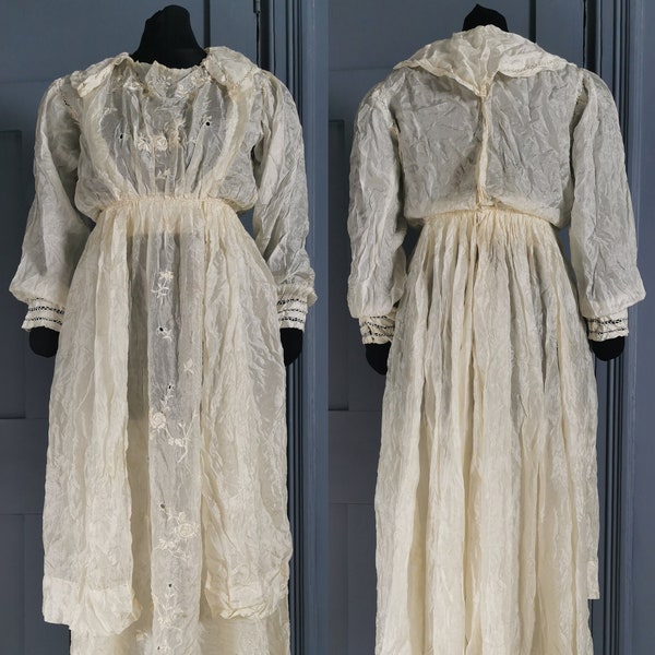 Elegant Antique Post Edwardian / 1910s Titanic Era Embroidered Silk Summer Wedding Dress