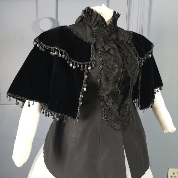 Opulent Gothic 1880s / 1890s Mourning Bustle Jacket - Victorian Antique Fashion