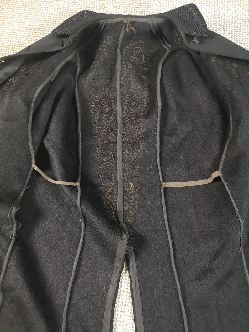 Rare 1870s / 1880s Natural Form Era Bustle Mourning Coat Soutache ...