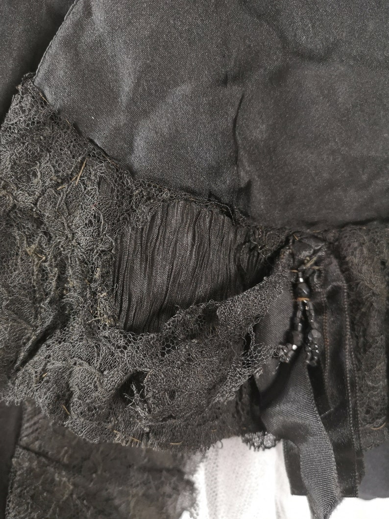Quilted & Beaded 1880s Mourning Bustle Mantle / Cape for Winter ...