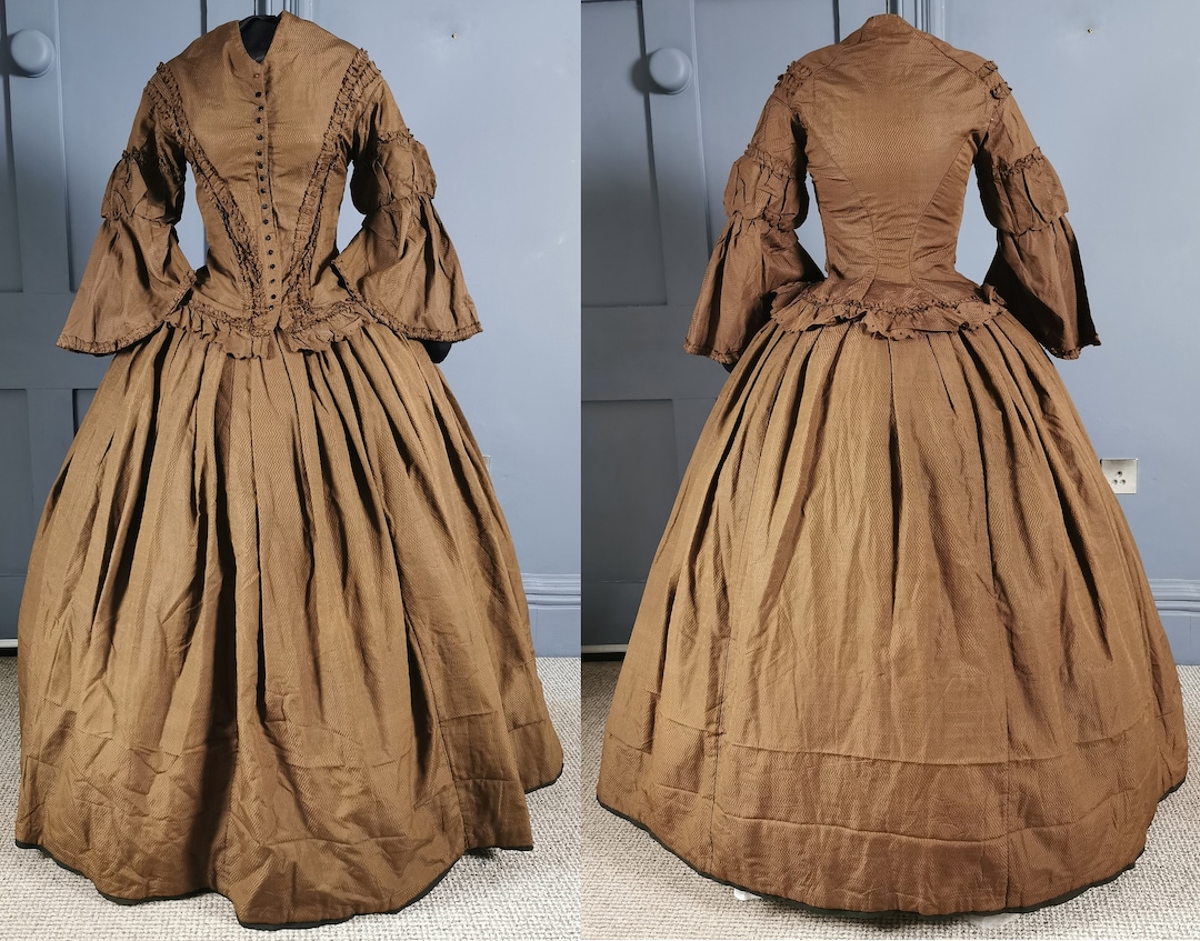 Victorian Antique 1850s Pagoda Sleeve Crinoline Silk Day Dress