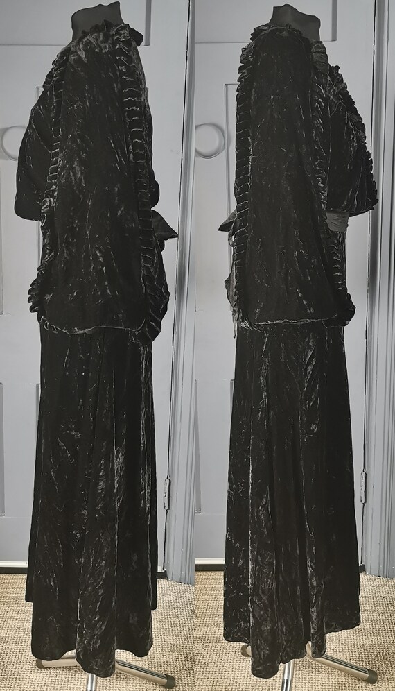 High Fashion Art Deco Vintage 1930s Velvet Bishop… - image 7