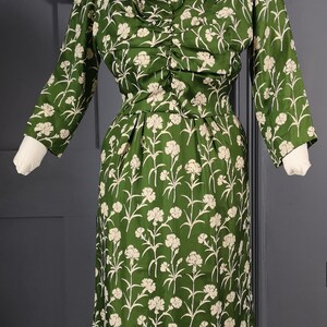 Green Graphic Print Vintage 1940s / 1950s Pure Silk Dress By ' Marcusa Styled By Marcus ' image 3