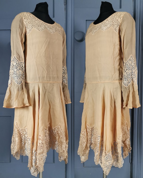 Beautiful Vintage 1920s Silk Georgette & Lace Flap