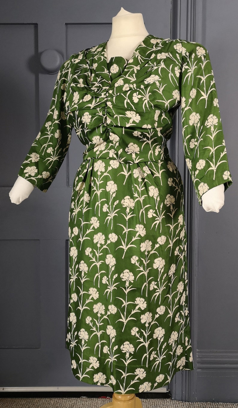 Green Graphic Print Vintage 1940s / 1950s Pure Silk Dress By ' Marcusa Styled By Marcus ' image 1