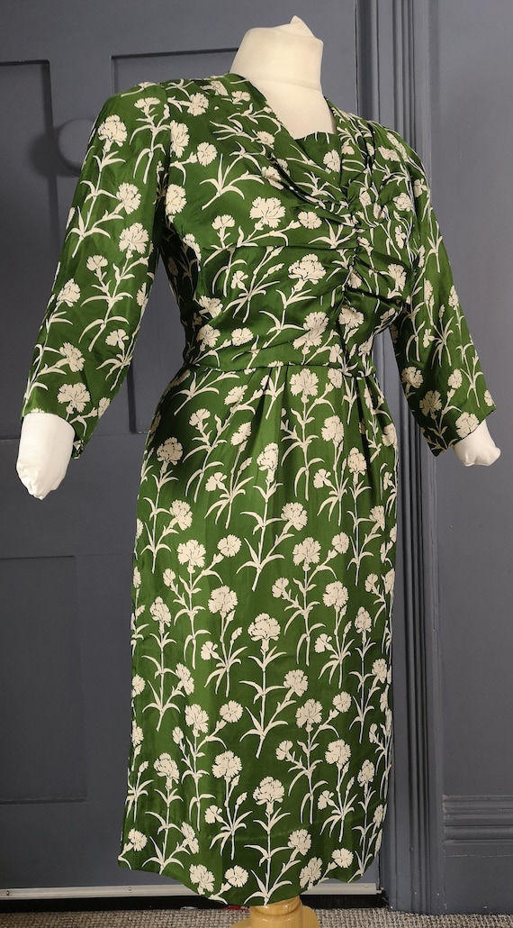 Green Graphic Print Vintage 1940s / 1950s Pure Si… - image 4