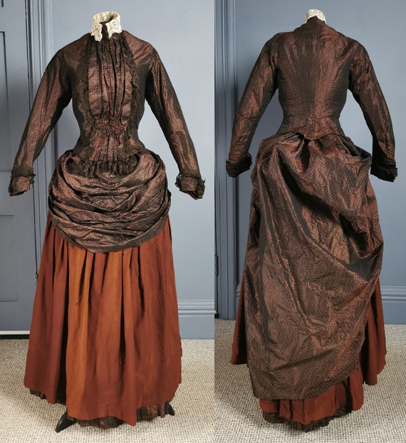 Victorian Antique Mid 1880s Silk & Wool Bustle Da… - image 2