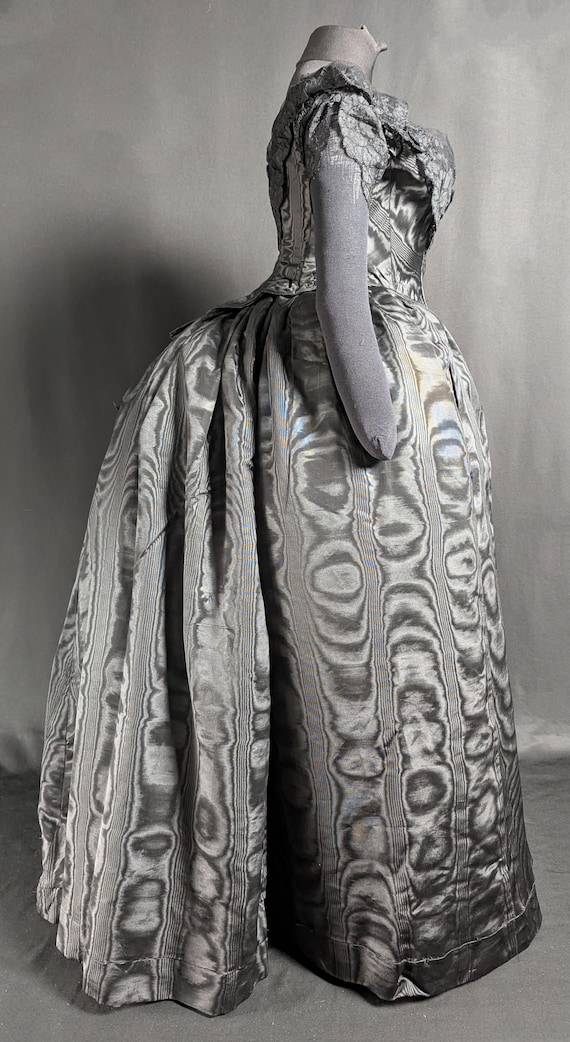 silk moire dress Moire silk dress, ca. 1848