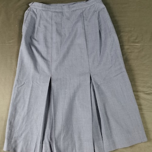 Vintage c. 1950s / 1960s Wool Skirt