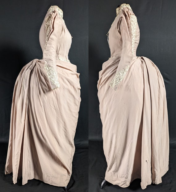 Elegant ( Almost Pristine ) Late 1880s Bustle Dre… - image 2