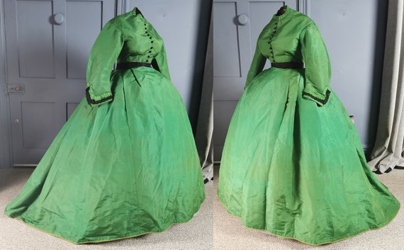Vibrant ' Arsenic ' Green Silk 1860s / Civil War E