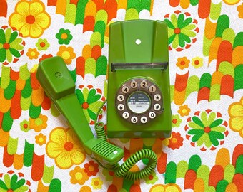 Retro Trimphone 70s Style Avocado Green Vintage MCM Space Age UK