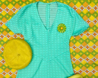 Vintage Shift Dress 1960s Mint Green Polka Dots Polka Dot Mod Hippie 60s Sixties 1970s Twiggy Retro M