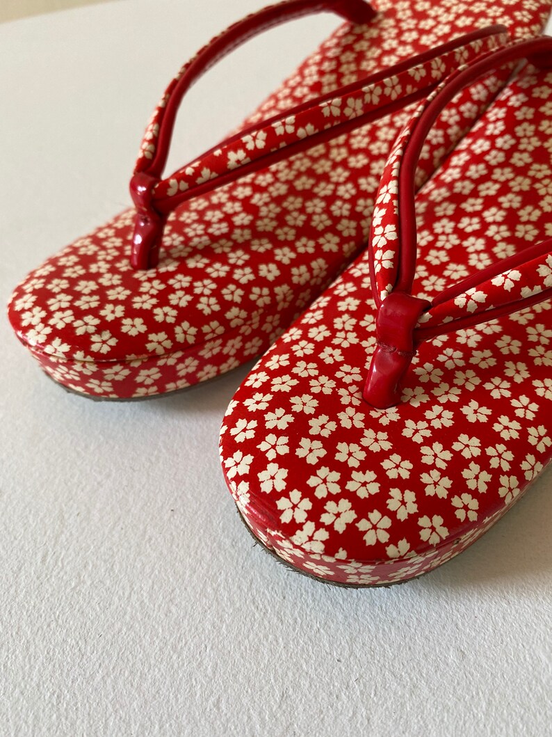 Floral Red Kimono Sandals Zouri shoes