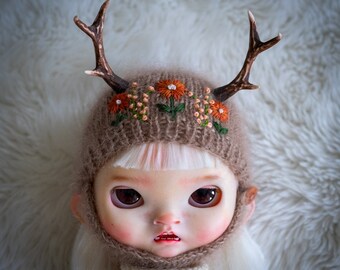 Blythe Embroidered Deer Hat (Beige)