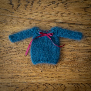 Blythe Strickpullover mit gestickter Arbeit Blau image 5