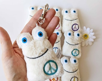 MutMonster Peace - Kleines Monster für den Frieden als Taschenbaumler, Glücksbringer und Mutmacher - MiniMonster