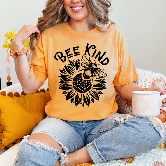 Bee Kind Cute Bee Lovers T-Shirt Bee Kind Cute Bee Lovers T-Shirt