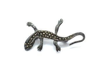 Vintage Mid-Century Sterling Silver Marcasite Engraved Lizard Brooch