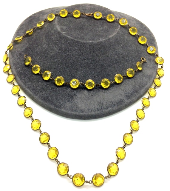 Antique Victorian Citrine Colour Vaseline Uranium