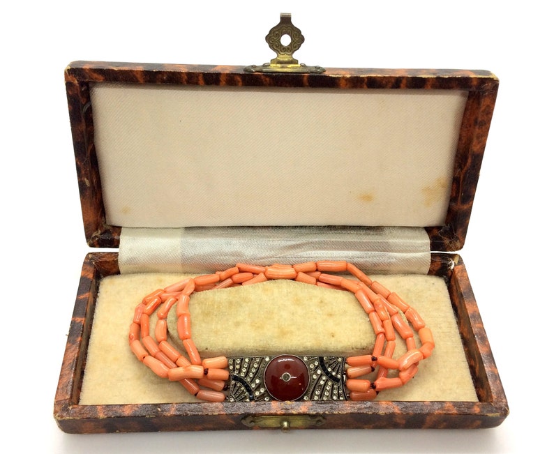 Antique French Art Deco Sterling Silver Paste Stone & Natural Coral Bracelet 画像 1