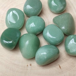 Rolled stones: green aventurine