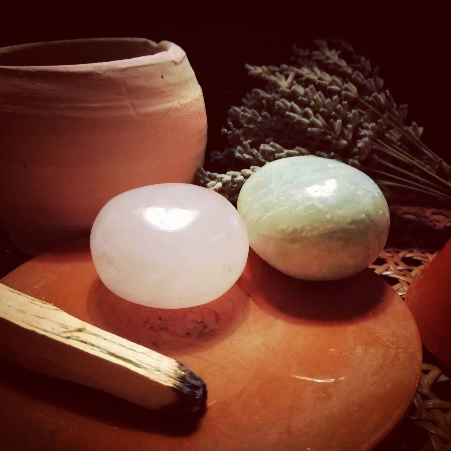 Bâton de Palo Santo Pour La Purification Des Pierres