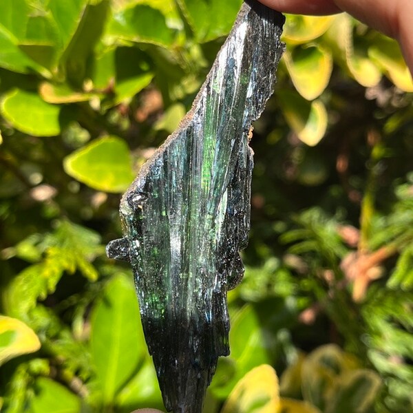 Brazilian Vivianite brute stone