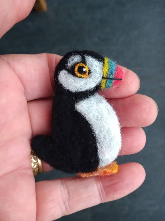 Puffin brooch deals