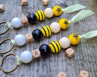 Llavero de abejorro, llavero de cuentas de madera de abeja, regalo para amantes de las abejas, accesorios para bolsos, llavero de abeja, llavero personalizado hecho a mano, regreso a la escuela
