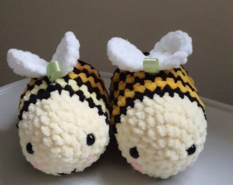 Pequeño llavero de abejorro de TikTok, llavero de abeja, abejorro de crochet, pequeño regalo, regalo para niños