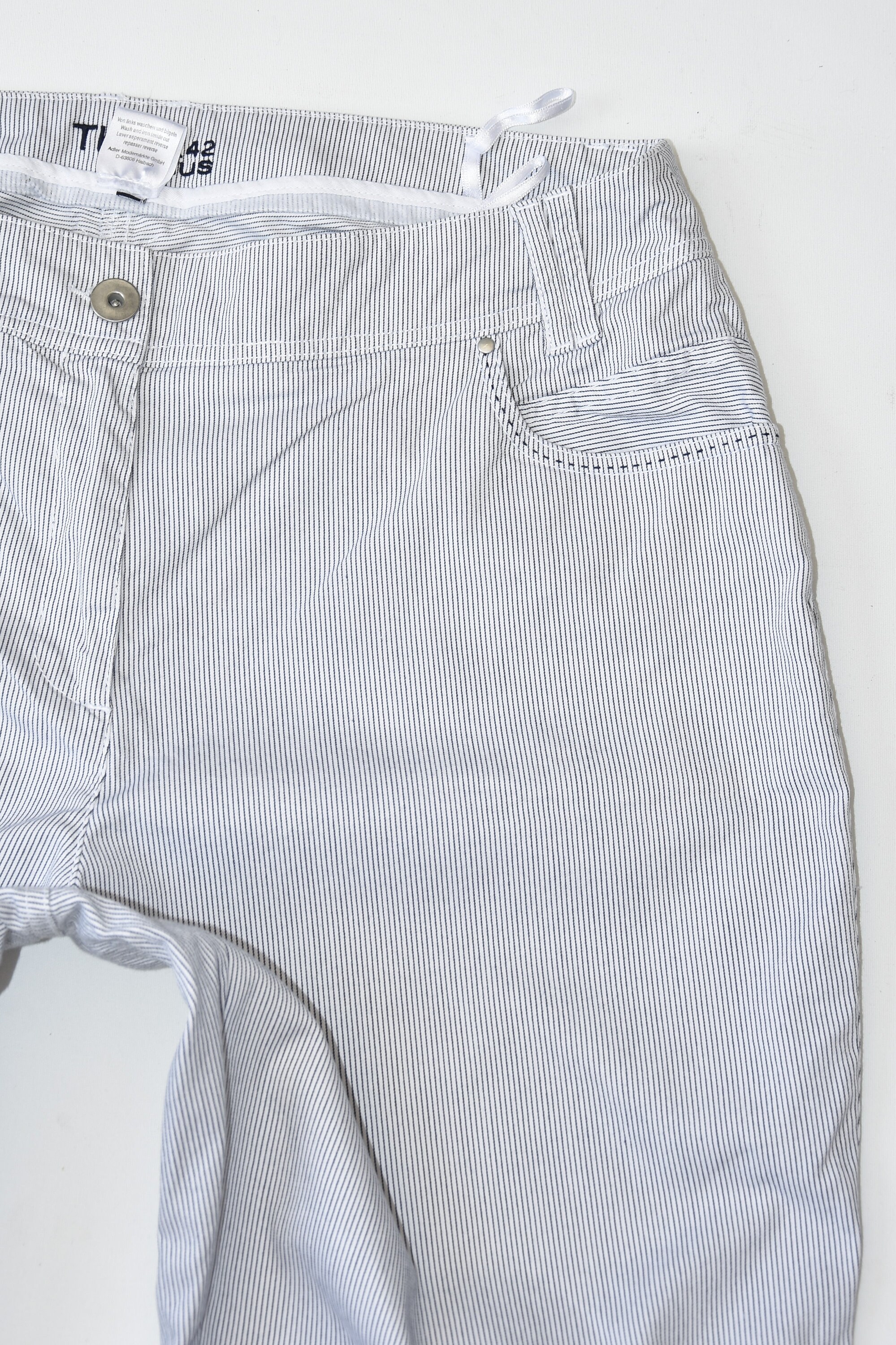 Vintage White Stripped Cotton Blend THE PLUS Cropped Capris - Etsy