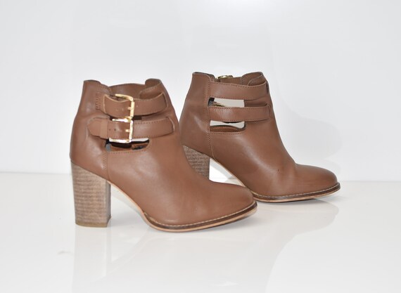 New hotsell look booties