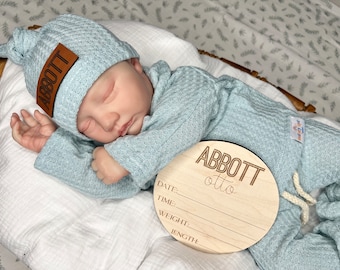 Baby Boy Coming Home Outfit - Optional Birth Stat Sign - Several Colors Available