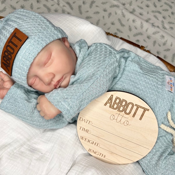 Baby Boy Coming Home Outfit - Optional Birth Stat Sign - Several Colors Available