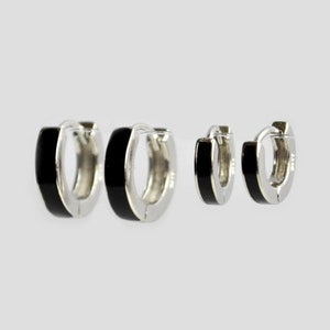 Small huggie hoop earrings. Simple mini hoop earrings. Dainty sterling silver hoop earring. Minimalist everyday earring. Unique hoop earring