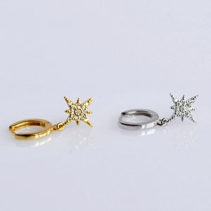 Star charm huggie hoop earrings. Tiny gold cartilage hoop earrings. Small silver hoop starburst earrings. Mini star hoop earrings