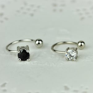 Silver ear cuff no piercing. Single cartilage earrings. Sterling silver non pierced ear cuff. Boho cubic zirconia fake piercing earrings