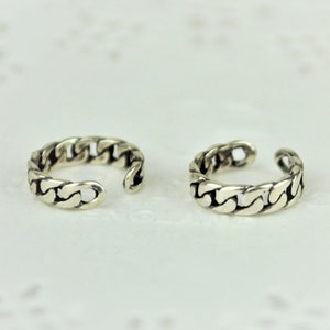 Goth Conch Cuff Earring • Cartilage Ear Cuff No Piercing • Oxidized Sterling Silver Chain Ear Cuff