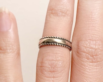 Sterling silver knuckle ring. Boho pinky ring for women. Silver toe ring. Adjustable open midi ring. Minimalist stacking ring. Gift