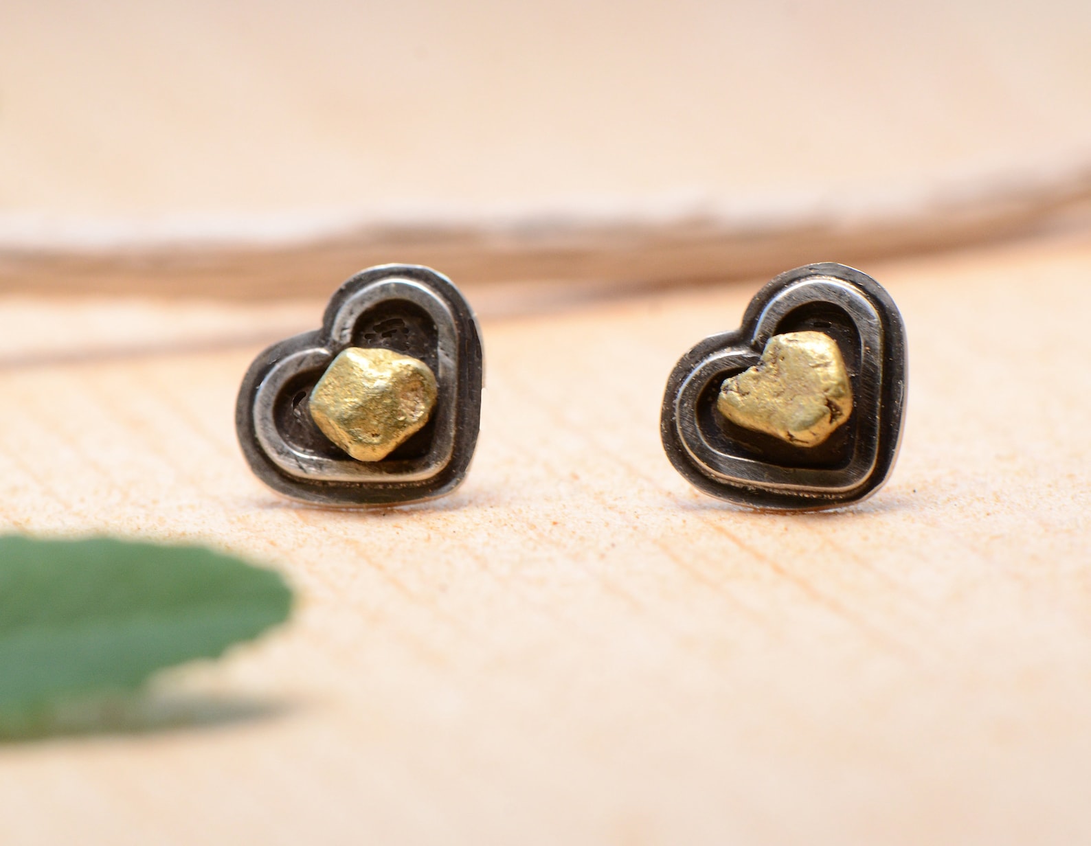 Nugget earrings hearts Clearance