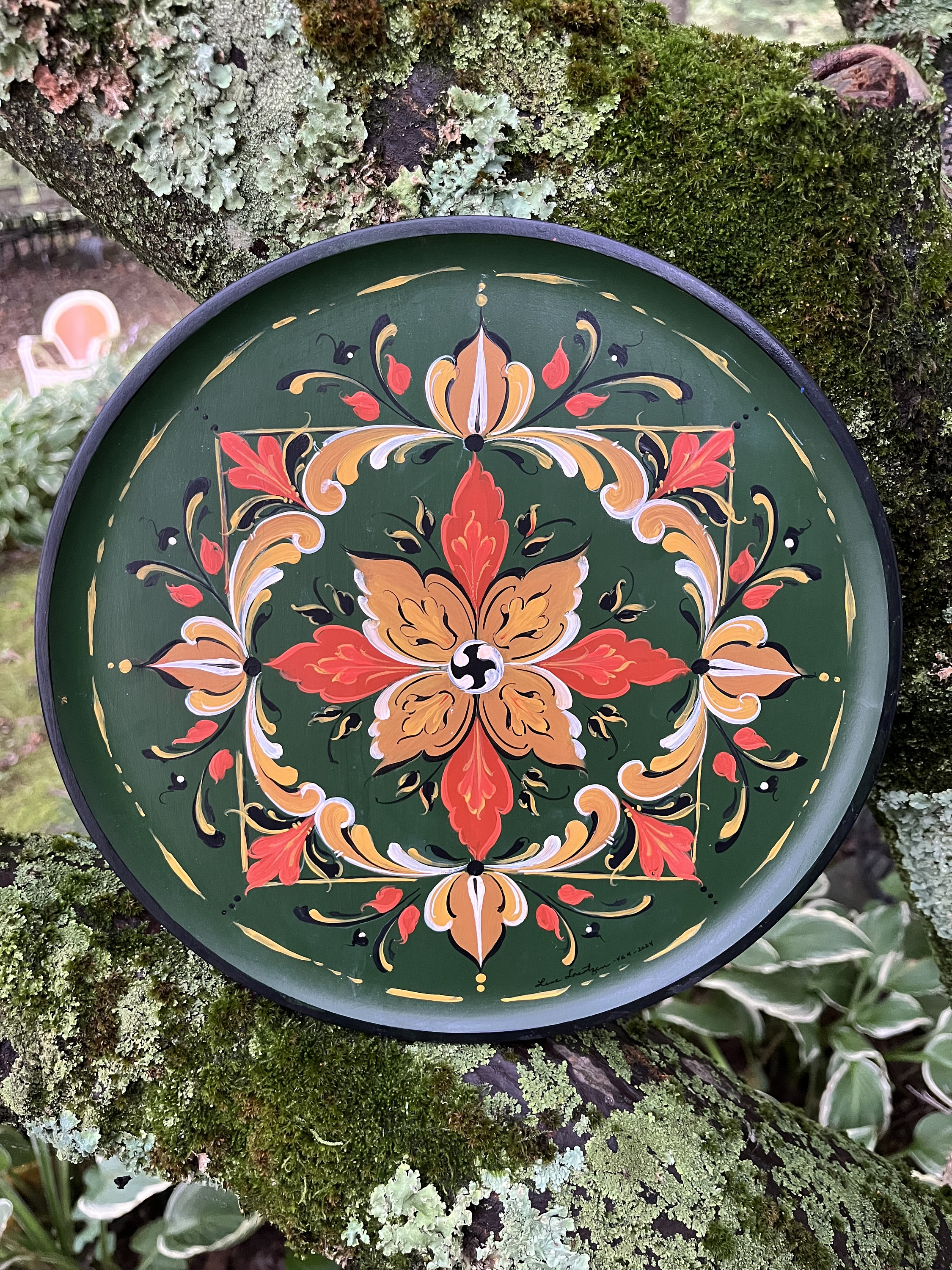 Norwegian Rosemaling Plate: Hand-painted Folk Art, Hallingdal