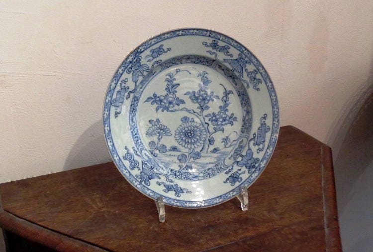 Assiette Antique Poreclain